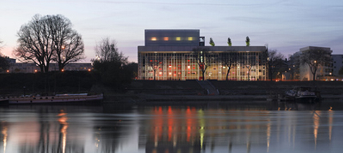 Quai d’Angers, Forum des Arts