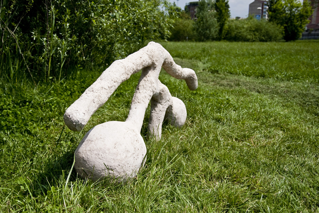 Laurent Le Deunff, Galerie de taupe – Galleria della talpa, 2013, Sculpture réalisée en tuff, 175x70x50 cm