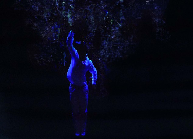 Sigolène Valax, artiste résidante du Festival 12x12 en 2016 © Uji Starnel