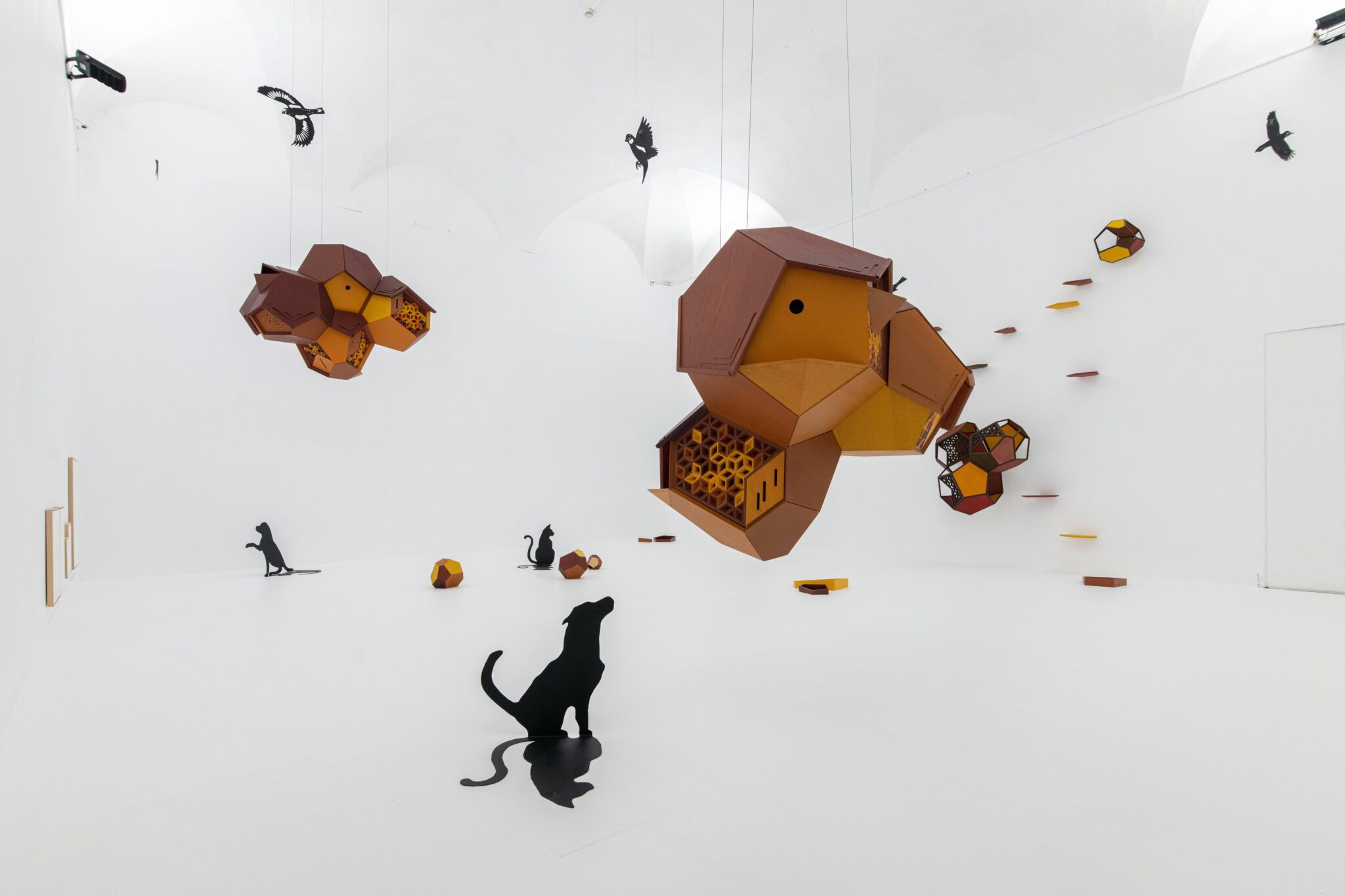 Anima∞le de Tomás Saraceno –  Galerie Pinksummer (Italie)